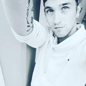 Meet your Posher, Chase